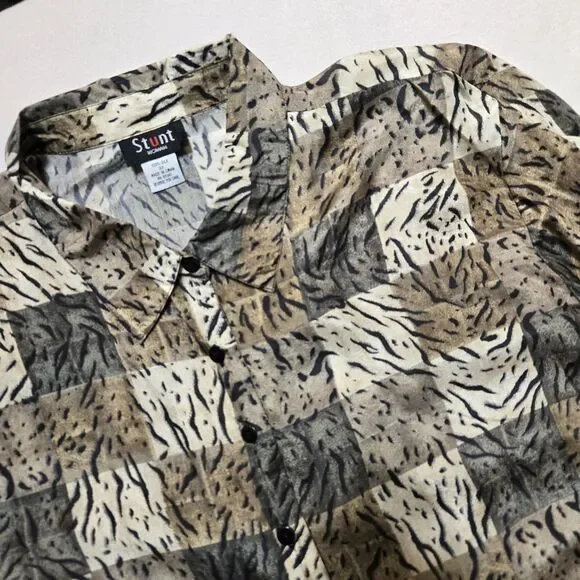 VTG 100% Silk Sheer Blouse Womens Plus Size 3XL Button Front Animal Print - Picture 4 of 7